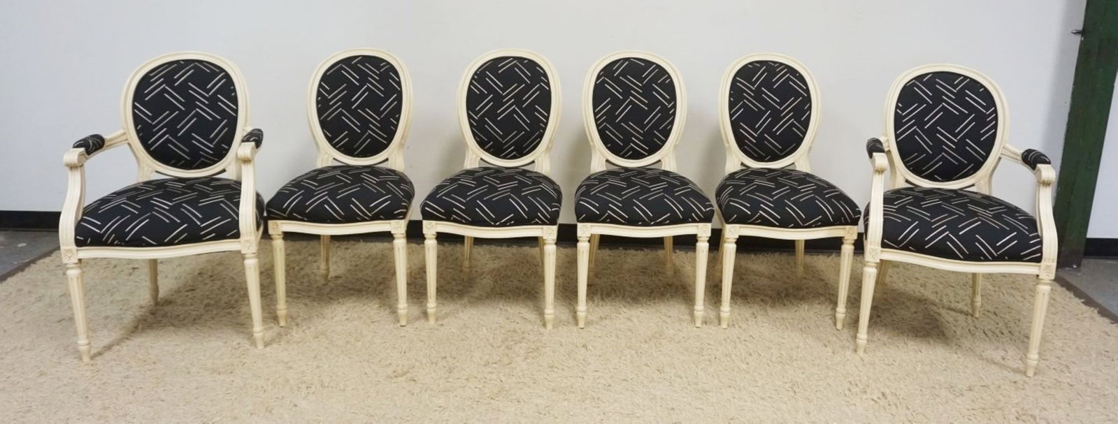 SET OF 6 ITALIAN MEDALLION BACK CHAIRS: SET OF 6 ITALIAN MEDALLION BACK CHAIRS, 2 ARM AND 4 SIDE