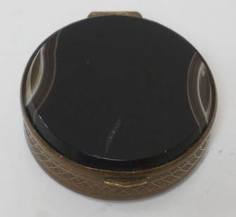 ANTIQUE AGATE 2 IN ROUND HINGED BOX: ANTIQUE AGATE 2 IN ROUND HINGED BOX W/BRONZE BORDER