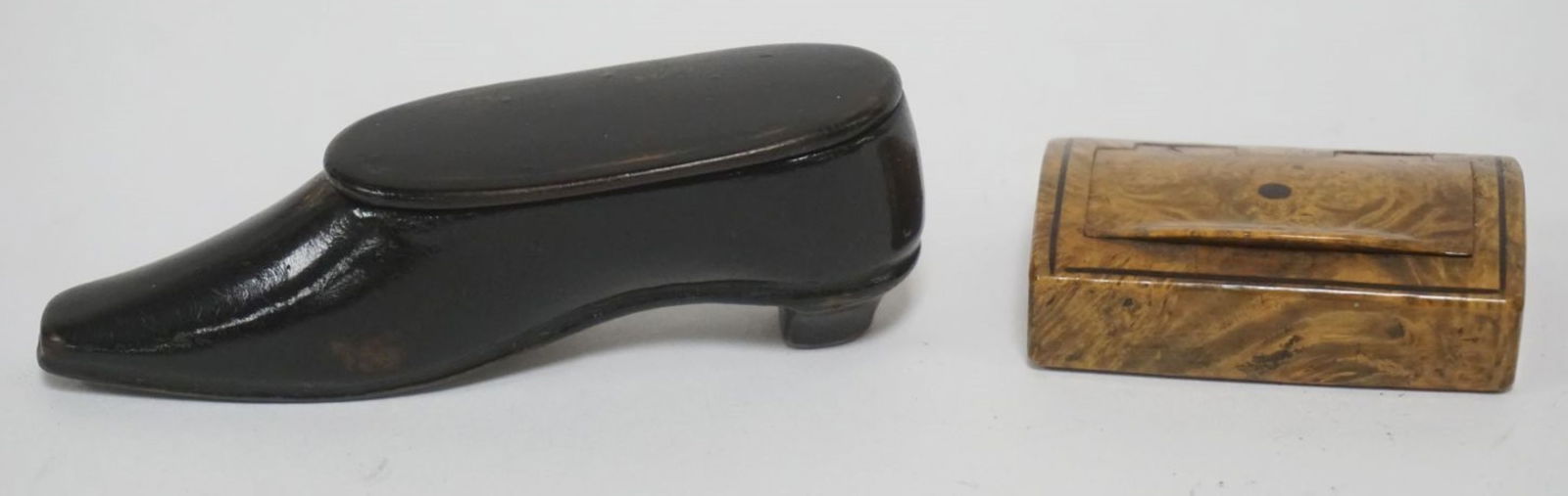 ANTIQUE SNUFF BOXES (1 of 7)
