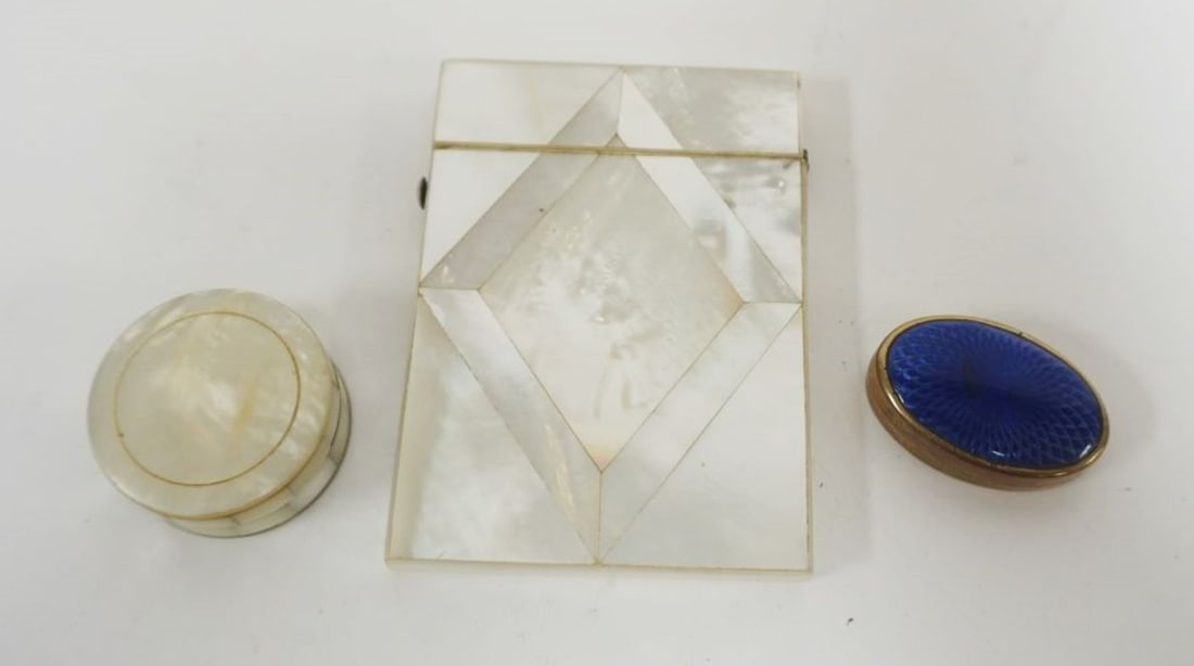 MOTHER OF PEARL CARD CASE, SNUFF BOX, ETC (1 of 3)