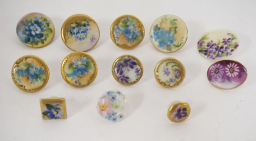 GROUP OF ASSORTED FLORAL PORECELAIN BUTTONS