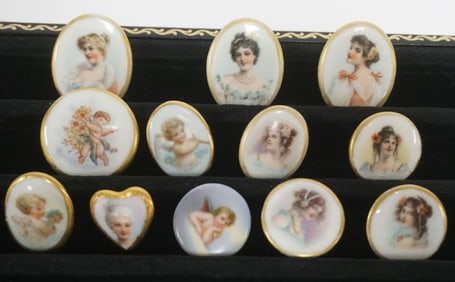 NICE ASSORTMENT OF PORCELAIN PORTRAIT BUTTONS