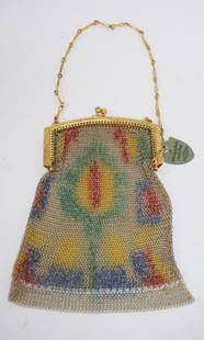WHITING DAVIS LADY'S MESH BAG: WHITING DAVIS LADY'S MESH BAG W/ORIGINAL LABEL, BAG APPROXIMATELY 6 IN