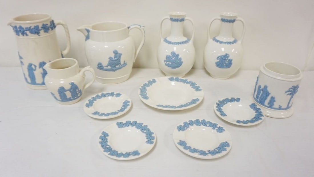 GROUP OF ASSORTED WEDGWOOD EMBOSSED *QUEENSWARE*: GROUP OF ASSORTED WEDGWOOD EMBOSSED *QUEENSWARE* INCLUDING PITCHERS, VASES & ASHTRAYS, LARGEST PIECE APPROXIMATELY 7 IN HIGH