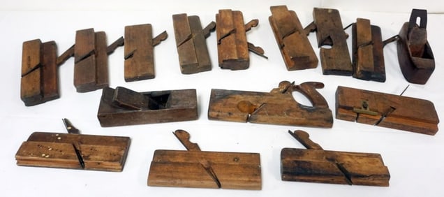 ANTIQUE WOOD WORKING PLANES