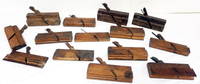 ANTIQUE WOOD WORKING PLANES