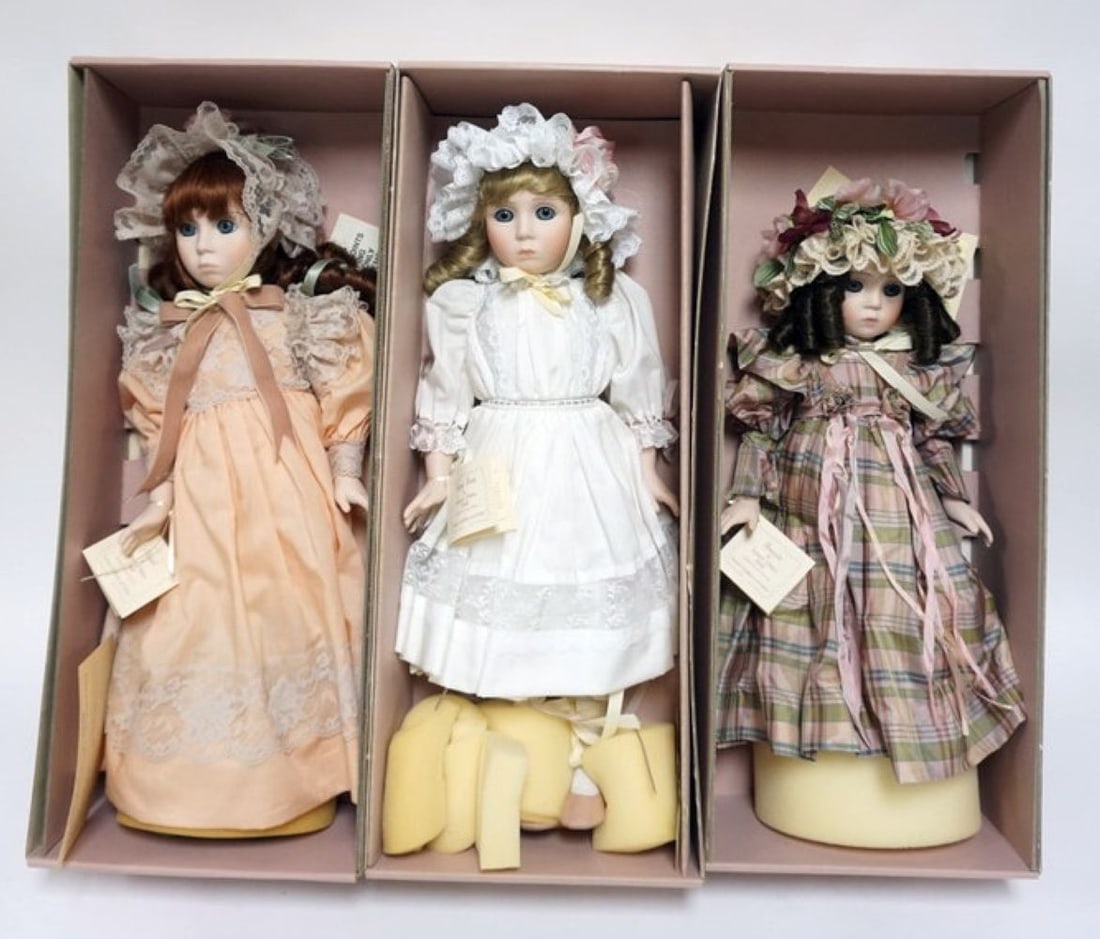 LENOX GALLERY OF GIFTS CHINA DOLLS: LENOX GALLERY OF GIFTS CHINA DOLLS, 3 INCLUDING ABAGAIL, MARY ANNE AND AMANDA, TALLEST APPROXIMATELY 20 IN H