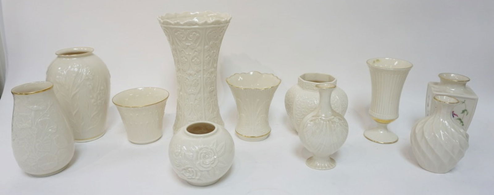 LENOX CHINA VASES (1 of 5)