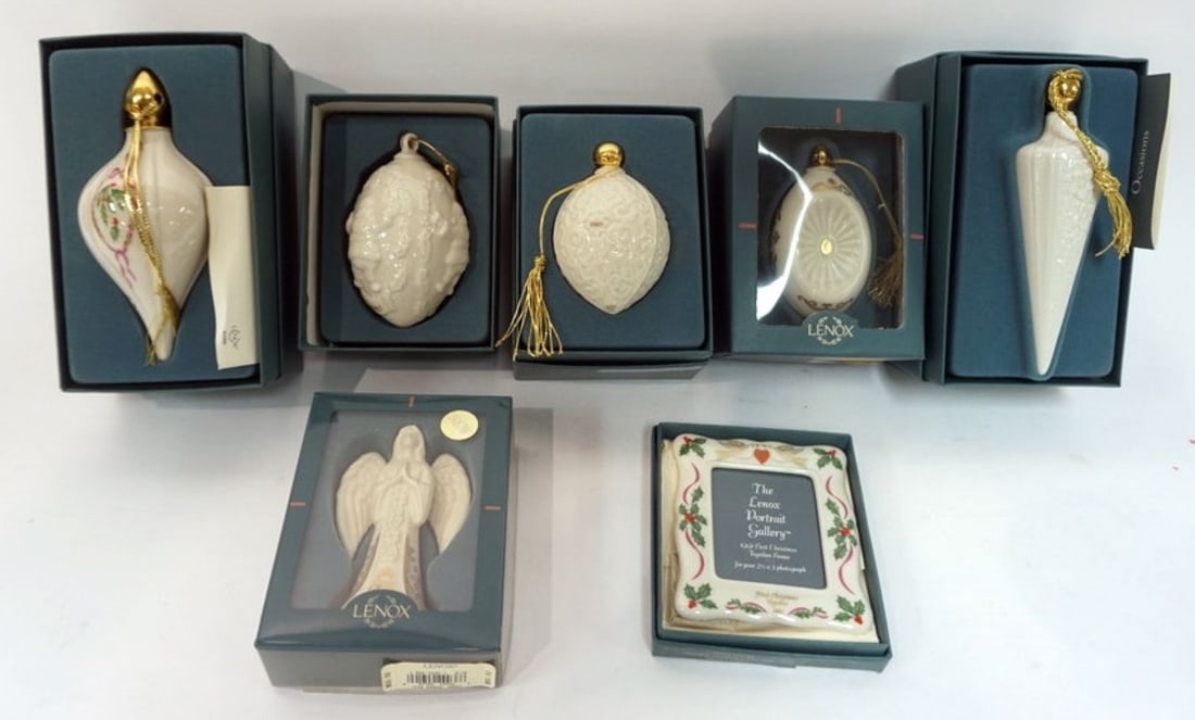 LENOX CHINA CHRISTMAS ORNAMENTS (1 of 1)