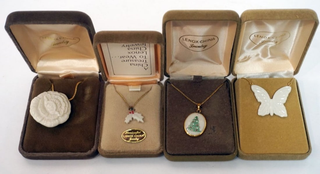 LENOX CHINA JEWELRY: LENOX CHINA JEWELRY INCLUDING 4 NECKLACES, 14K GOLD FILLED