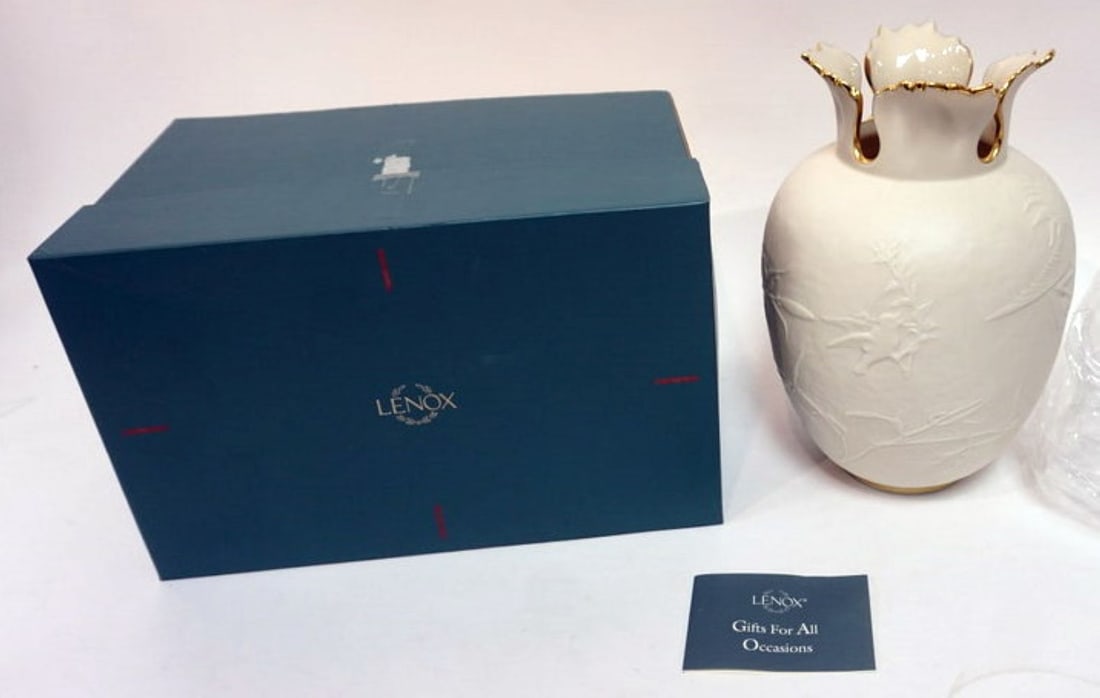 LENOX CHINA HERITAGE COLLECTION (1 of 3)