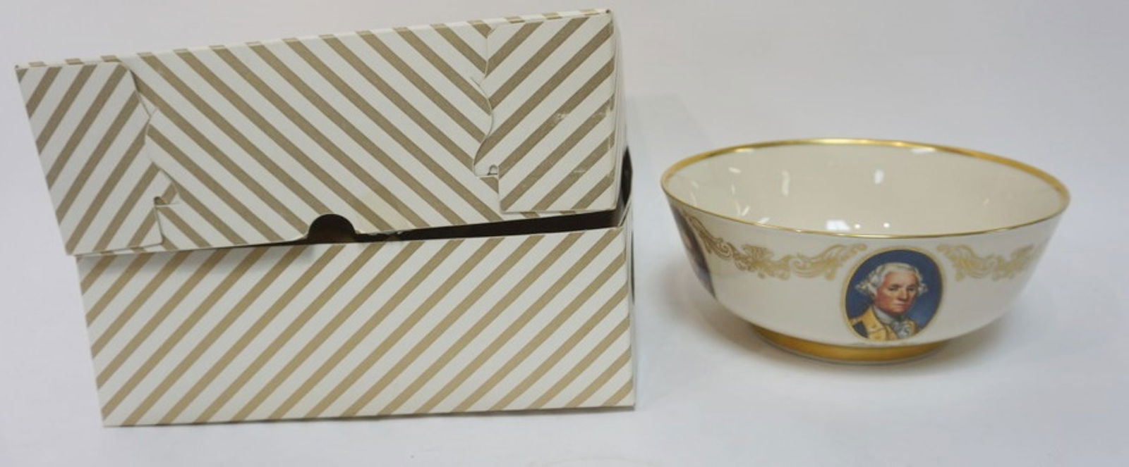 LENOX CHINA *THE PATRIOTS BOWL* (1 of 3)