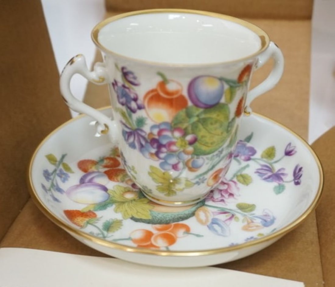 LENOX CHINA VIENNA CUPS & SAUCERS (1 of 4)