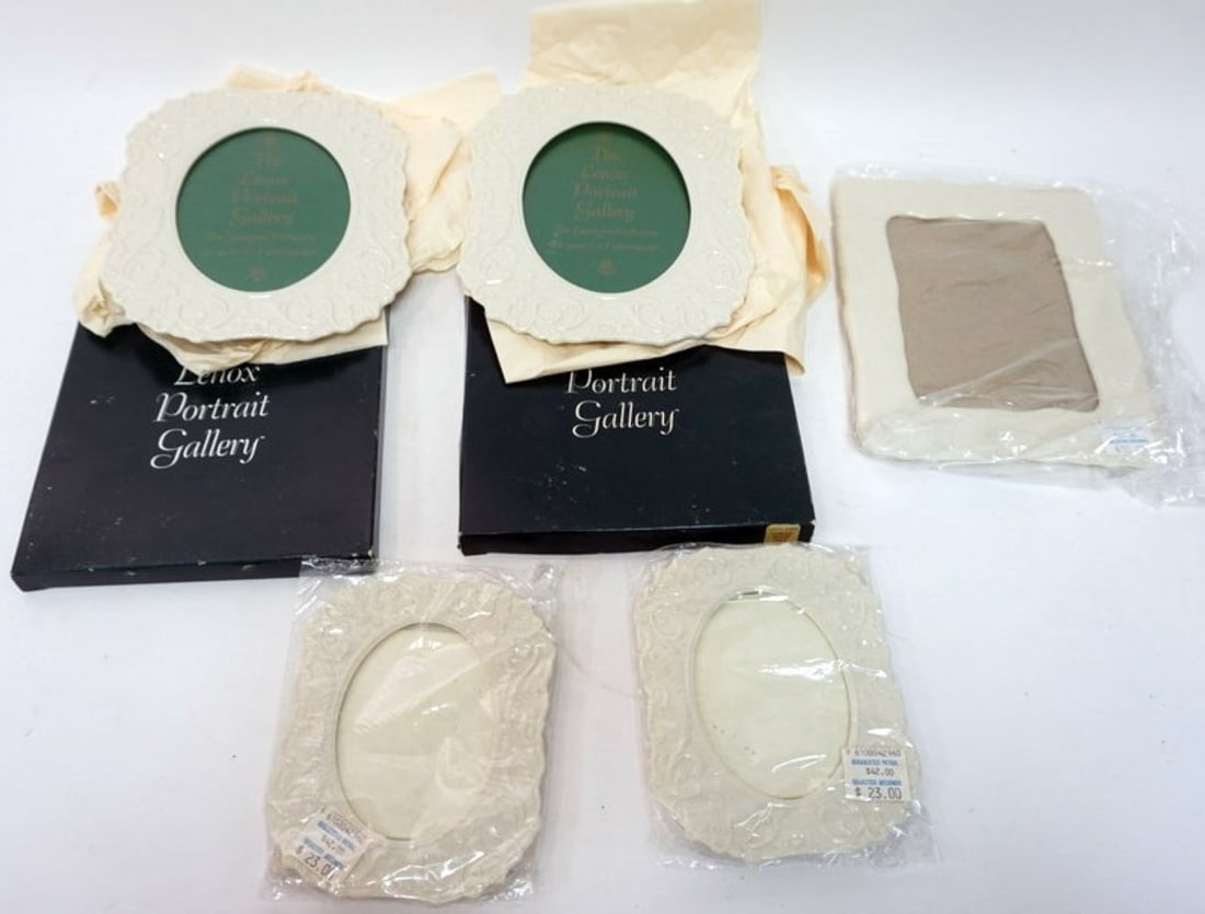 LENOX CHINA GROUP OF 5 ASSORTED FRAMES (1 of 2)