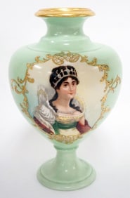 AMERICAN BELLEEK VASE