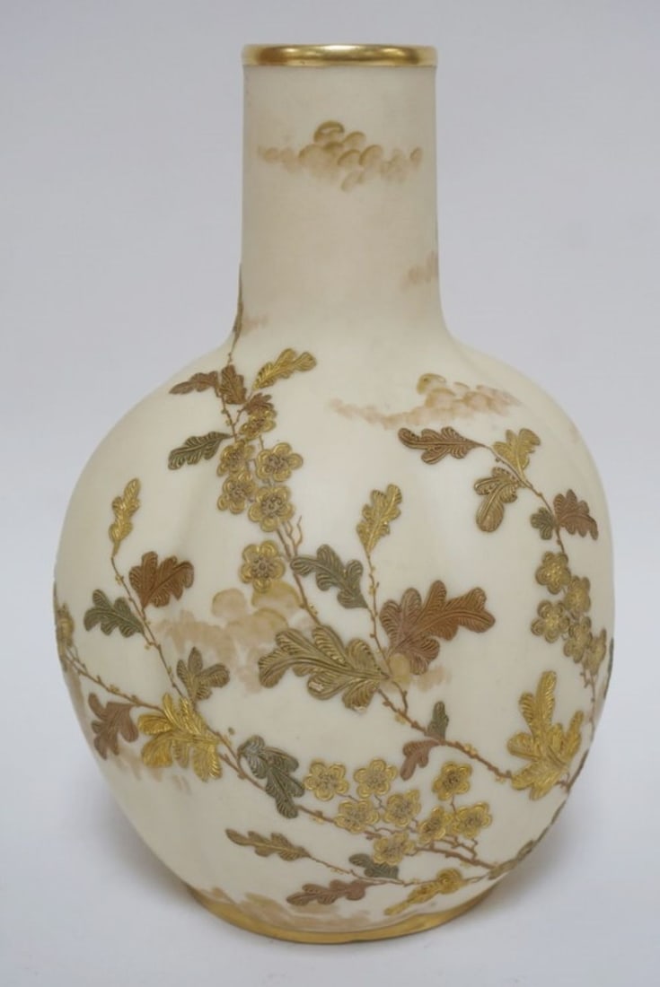 OTT & BREWER AMERICAN BELLEEK VASE: OTT & BREWER AMERICAN BELLEEK RIBBED EDGE VASE, APPROXIMATELY 10 IN H
