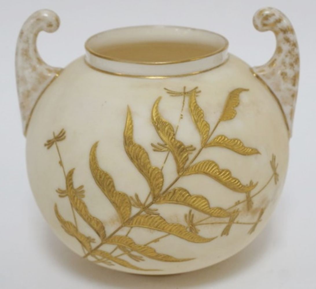 OTT & BREWER AMERICAN BELLEEK VASE: OTT & BREWER AMERICAN BELEEK VASE, APPROXIMATELY 5 IN H