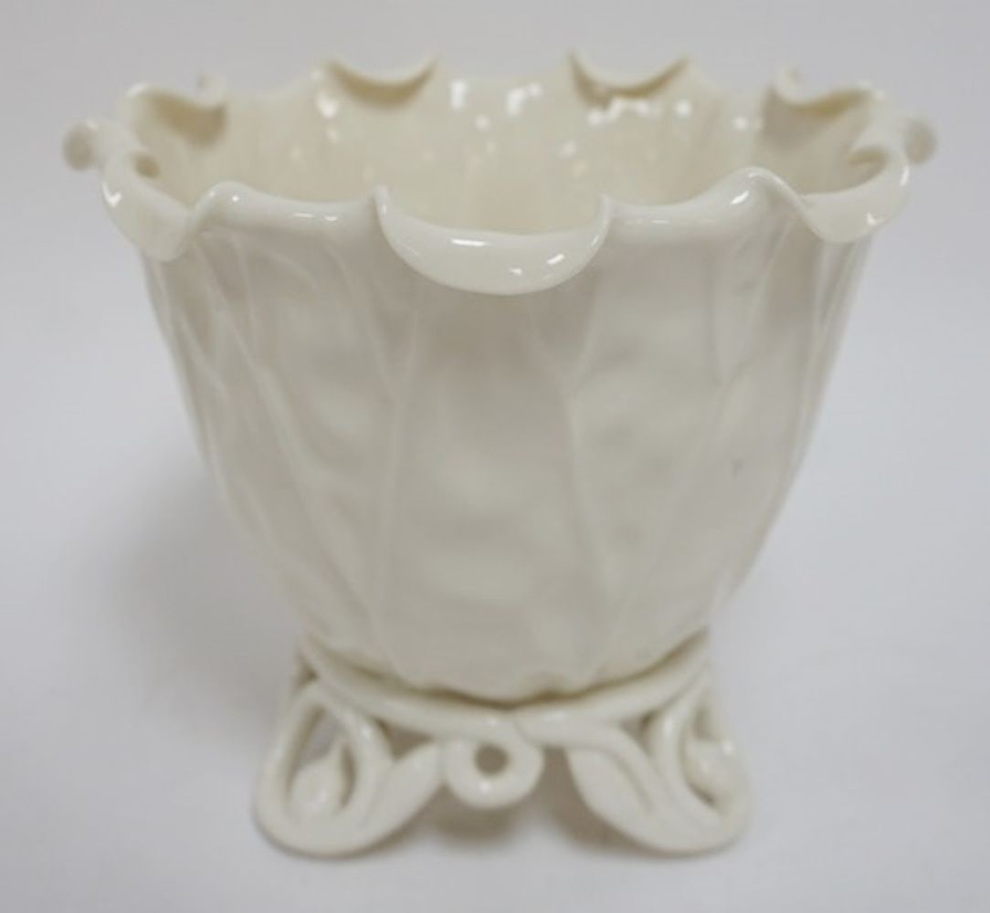 LENOX GREEN MARK LOTUS LEAF BOWL: LENOX GREEN MARK LOTUS LEAF BOWL, APPROXIMATELY 6 3/4 IN HIGH