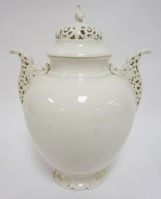 LENOX GREEN MARK ASIAN STYLE COVERED URN