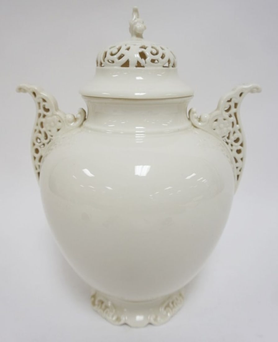 LENOX GREEN MARK ASIAN STYLE COVERED URN (1 of 7)