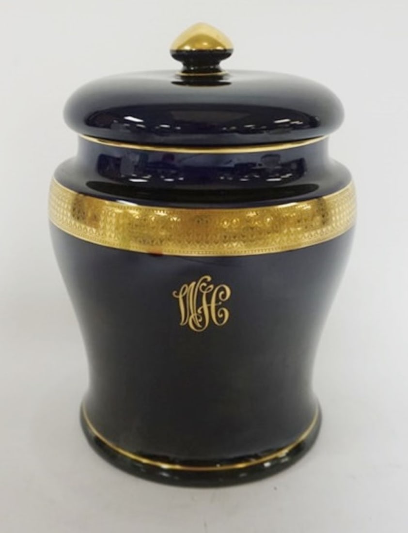LENOX COBALT BLUE TOBACCO JAR: LENOX COBALT BLUE TOBACCO JAR MONOGRAMMED W/GILT TRIM ACCENTS, APPROXIMATELY 8 1/4 IN HIGH