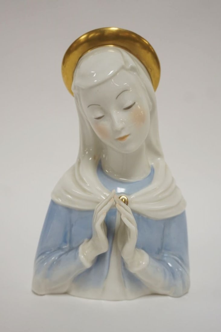 BOEHM PORCELAIN MADONNA BUST: BOEHM PORCELAIN MADONNA BUST, APPROXIMATELY 8 1/2 IN HIGH