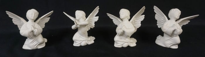 4 BOEHM KNEELING PRAYING ANGELS