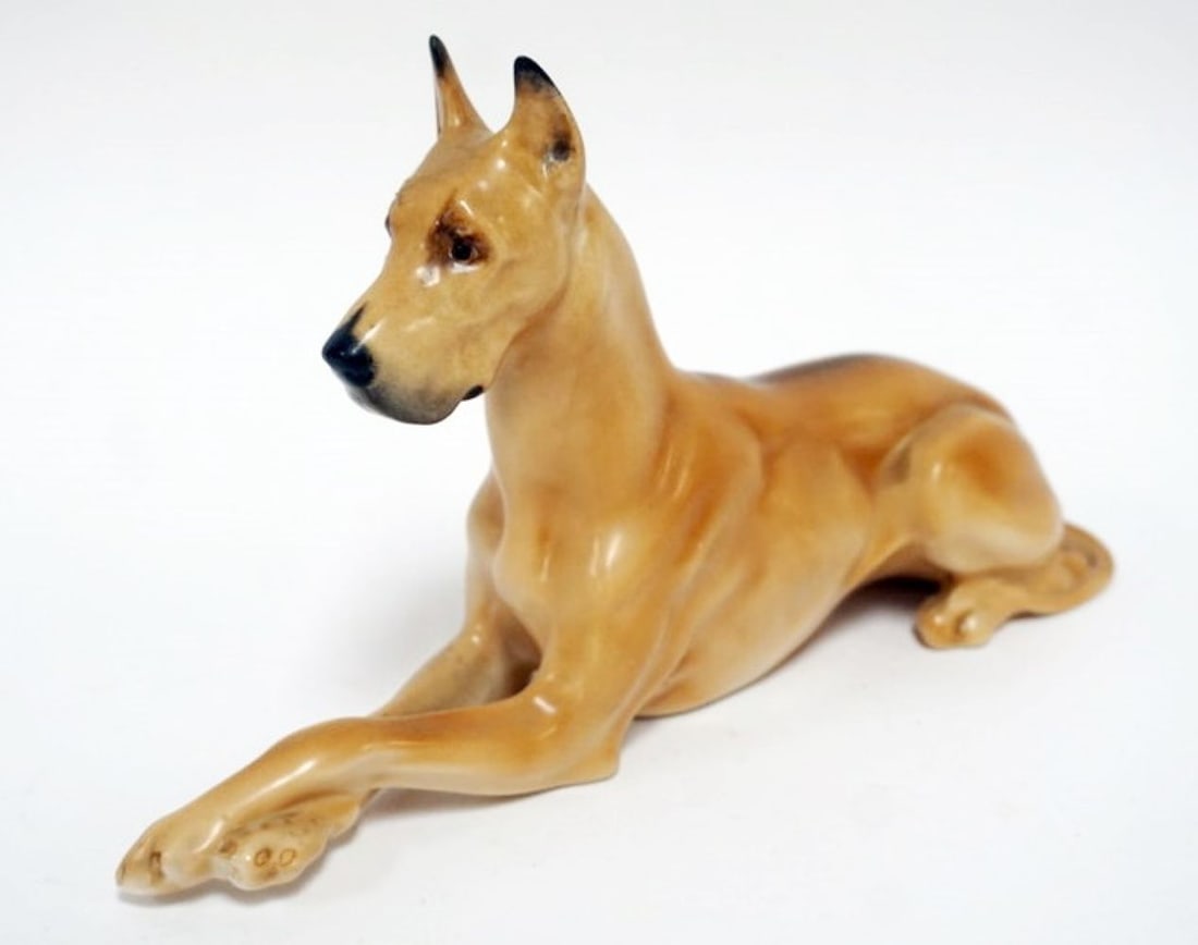 BOEHM PORCELAIN GREAT DANE FIGURE (1 of 6)