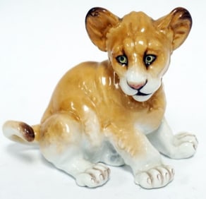 BOEHM PORCELAIN LION CUB FIGURE
