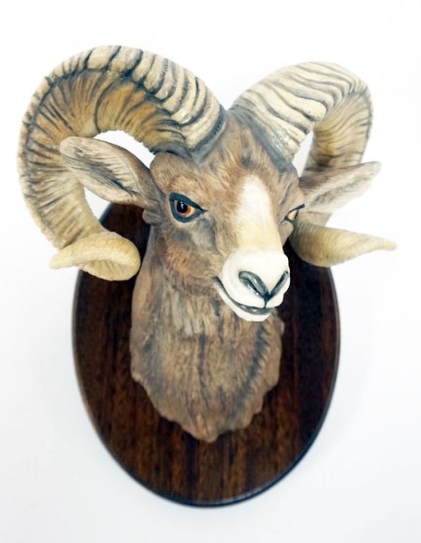 BOEHM BIG HORN SHEEP FIGURE: BOEHM BIG HORN SHEEP MOUNTED ON WOOD, APPROXIMATELY 9 IN X 6 IN X 5 1/2 IN H