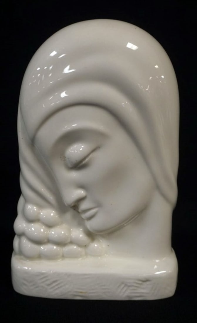 LENOX ART NOUVEAU PROFILE OF WOMANS HEAD: LENOX ART NOUVEAU PROFILE OF WOMANS HEAD, APPROXIMATELY 5 IN X 3 IN X 9 IN H