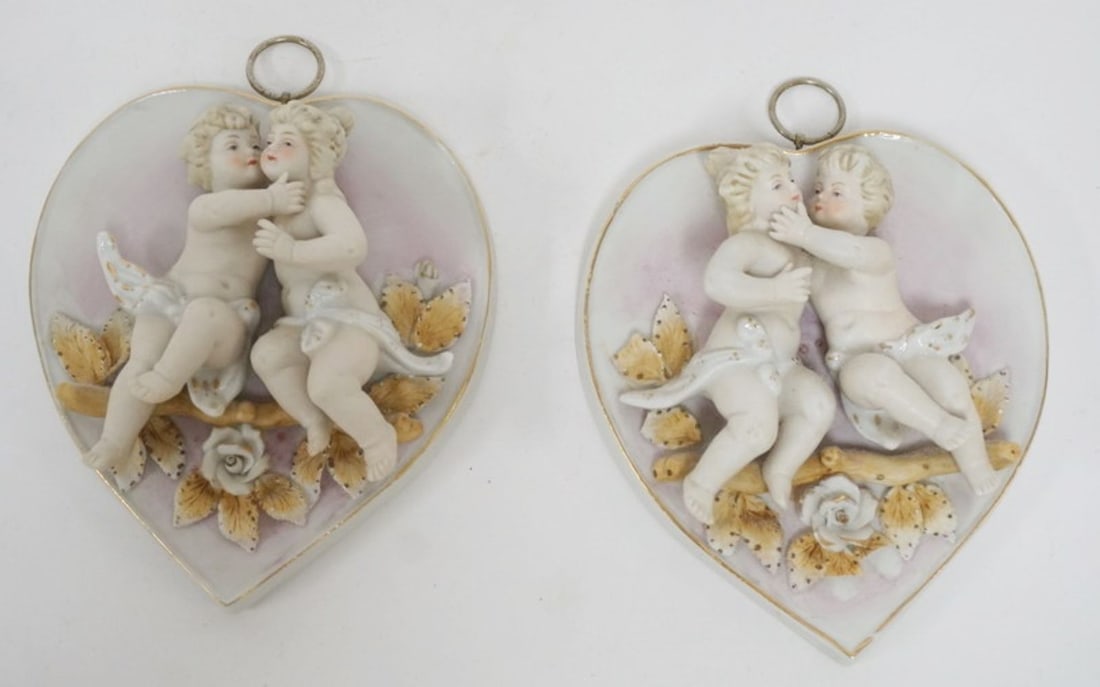 PR AMART BISQUE HEART SHAPED WALL PLAQUES (1 of 5)