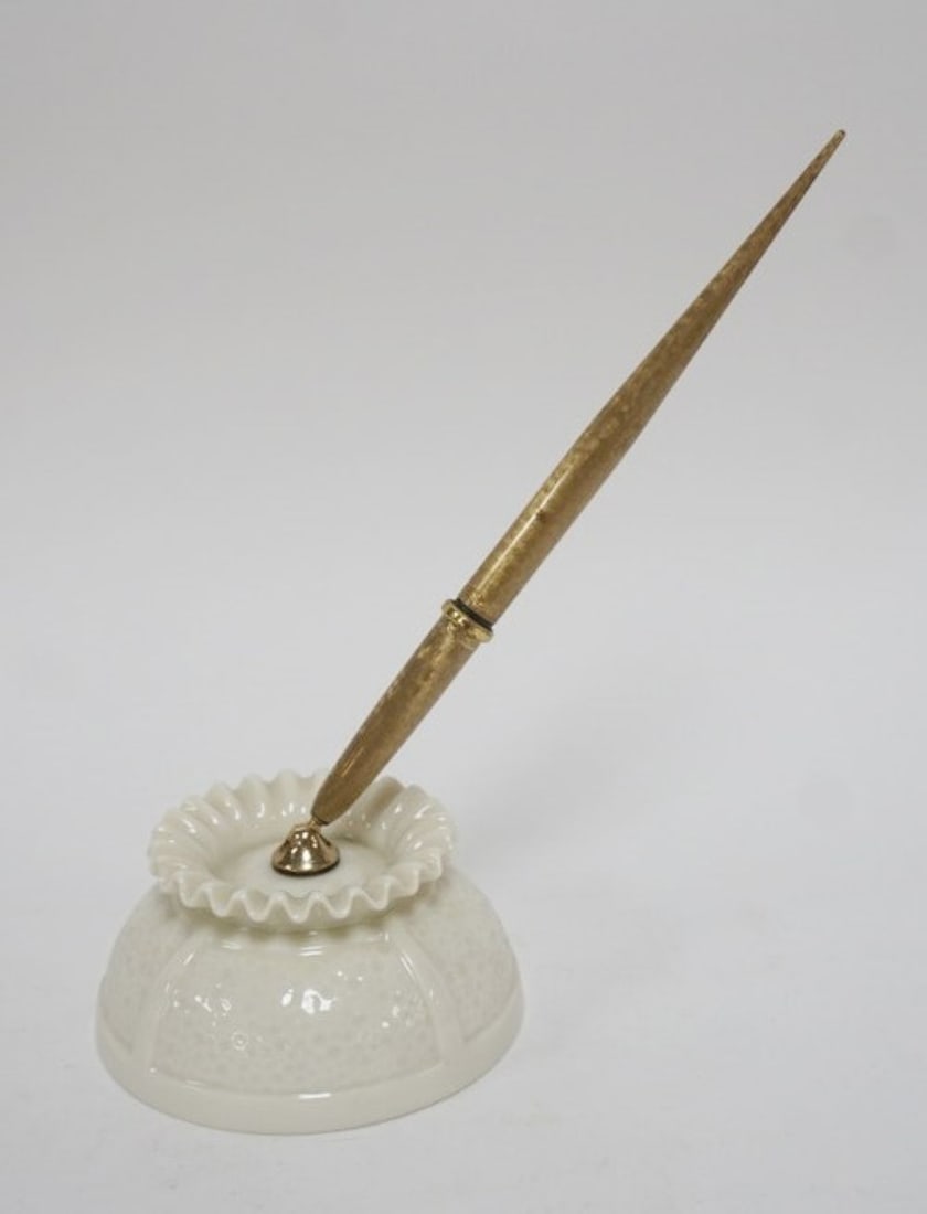 LENOX FOUNTAIN PEN HOLDER: LENOX FOUNTAIN PEN HOLDER, CUSTOM MADE FOR SHEAFFER, APPROXIMATELY 8 IN H