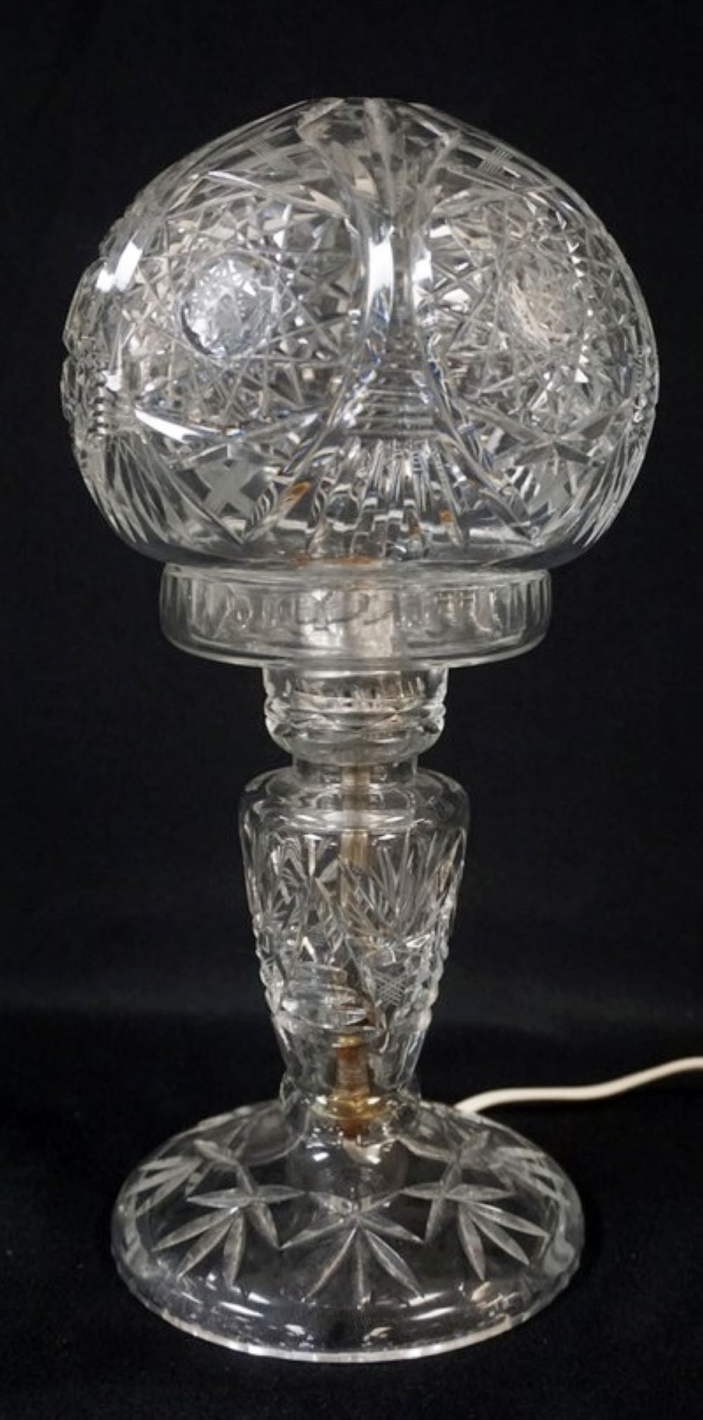 CUT GLASS FAIRY LAMP: CUT GLASS FAIRY LAMP, APPROXIMATELY 13 IN H