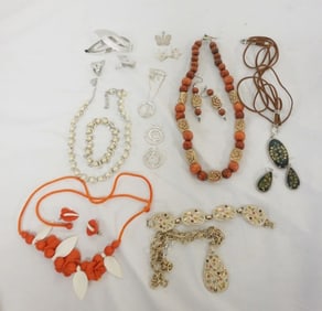 LADIES DESIGNER JEWELRY SETS