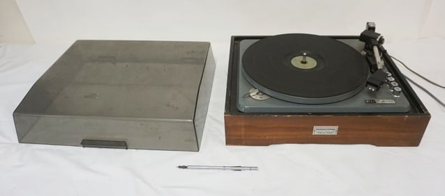 ELAC MIRACORD 40-4 APEED TURNTABLE