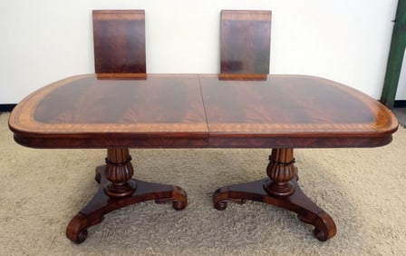 OUTSTANDING FLAMED MAHOGANY DINING TABLE