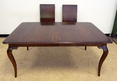 PENNSYLVANIA HOUSE DINING TABLE