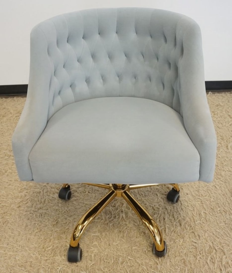VELOUR CHAIR (1 of 7)