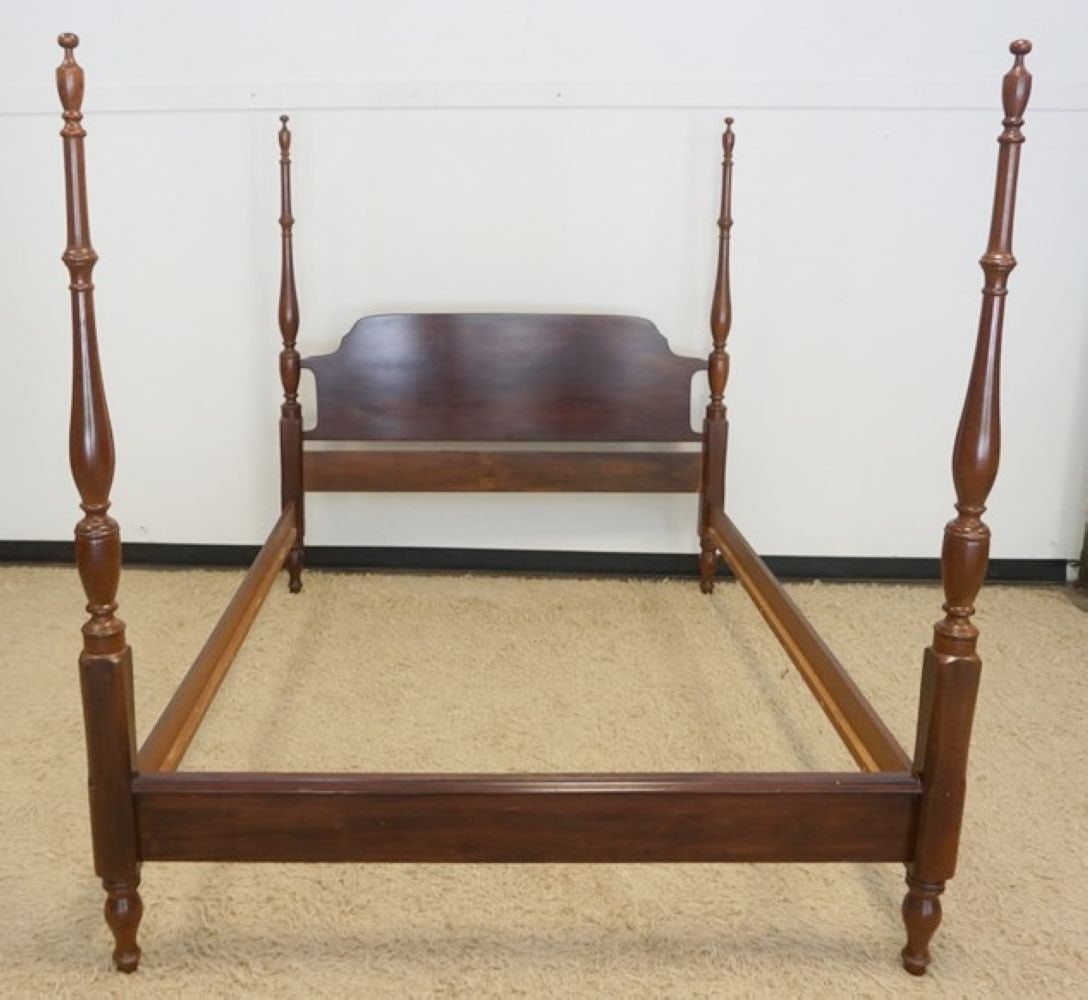 MAHOGANY 4 POSTER BED (1 of 2)