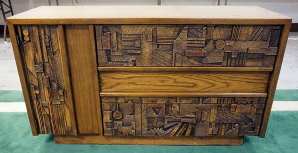 MCM LANE STACCATO SERVER: MID CENTURY MODERN LANE STACCATO SERVER HAVING 2 DRAWER AND 1 DOOR, APPROXIMATELY 54 IN X 18 IN X 31 IN H