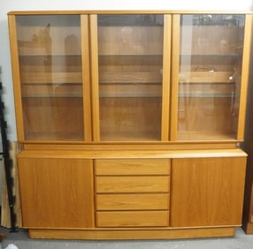 NORDIC FURNITURE DANISH TEAK BREAKFRONT