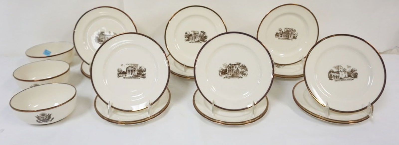 LENOX ARCHITECS 1933 GROUP: LENOX ARCHITECS *1933* GROUP INCLUDING 18 - 7 1/2 IN PLATES AND 3 OVAL BOWLS