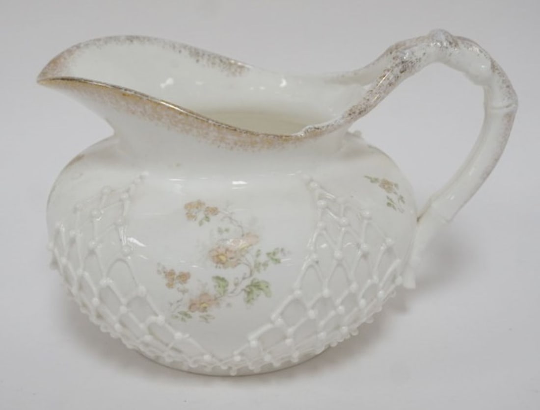 KNOWLES TAYLOR PITCHER: KNOWLES TAYLOR PITCHER, APPROXIMATELY 5 IN H