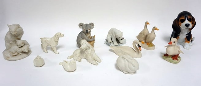 GROUP OF ASSORTED ANIMALS
