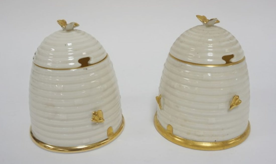 LENOX BEEHIVE HONEY JARS: 2 LENOX BEEHIVE HONEY JARS, APPROXIMATELY 4 3/4 IN H