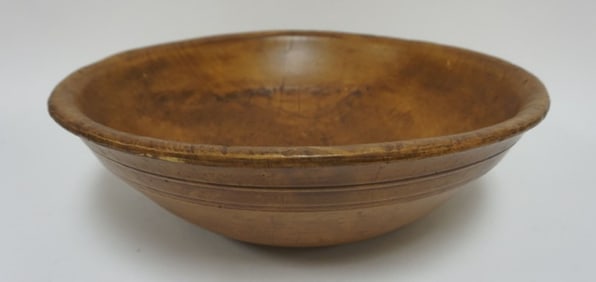 PRIMITIVE WOOD BOWL