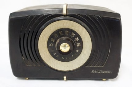 RCA VICTOR TABLE TOP RADIO