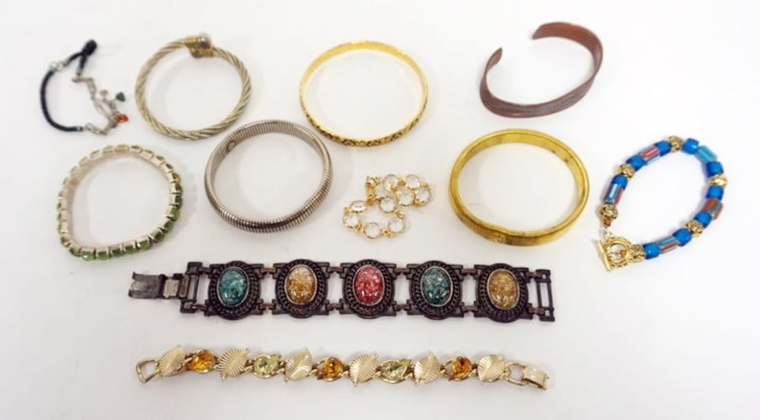LADIES BRACELET ASSORMENT: 11 LADIES BRACELETS, MANY MARKED BY MAKER