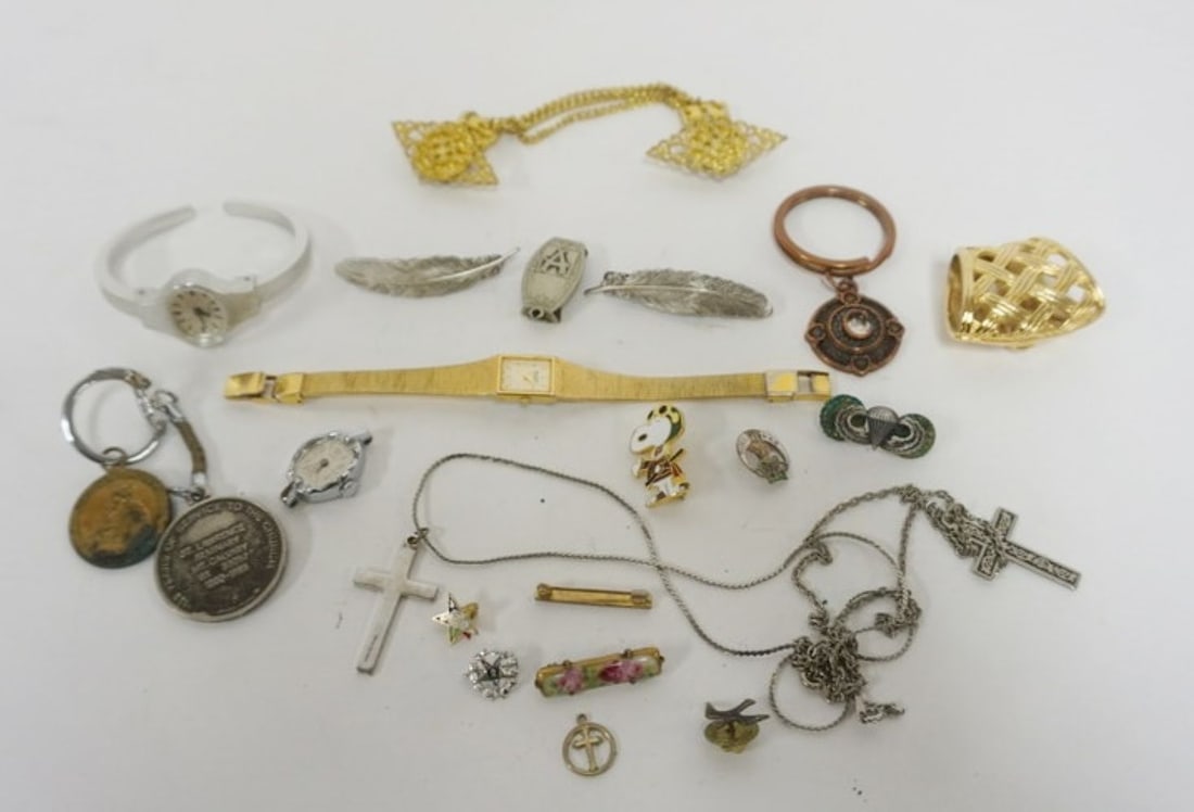 LADIES ASSORTED JEWELRY: LADIES ASSORTED JEWELRY INCLUDING BULOVA LADIES WATCH, PR LEAF BARETTES MADE IN FRANCE, CROSSES, MEDALS AND MORE
